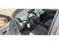 toyota-yaris-berline-small-1