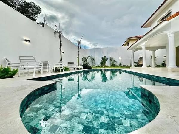 vente-exclusive-a-la-riviera-abatta-big-1