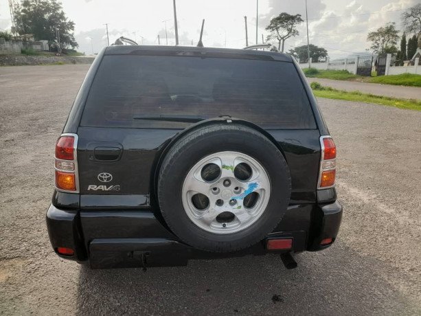 toyota-rav4-intermediaire-2005-a-vendre-a-yaounde-big-2