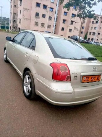 avensis-diesel-manuelle-climatisation-big-1