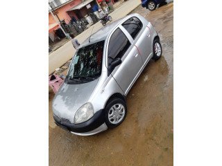 Toyota yaris 2002