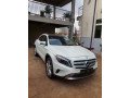 mercedes-gla-250-2018-small-1