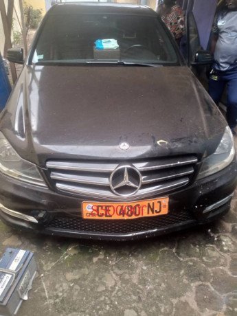 mercedes-class-c300-4matic-2012-big-0