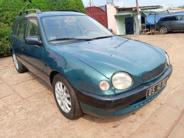 toyota-corolla-110-familiale-2003-manuel-essence-a-vendre-yaounde-big-2