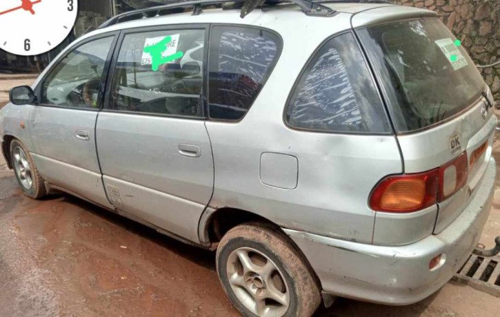 toyota-picnic-2003-occasion-europe-manuel-essence-climatise-a-vendre-yaounde-big-2