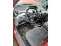 toyota-yaris-2004-small-3