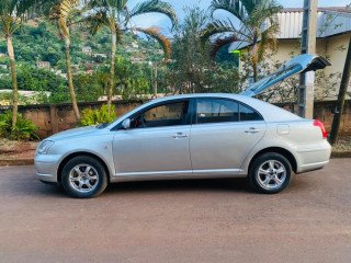 Toyota Avensis Liftback 2005