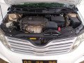 toyota-venza-2010-small-2