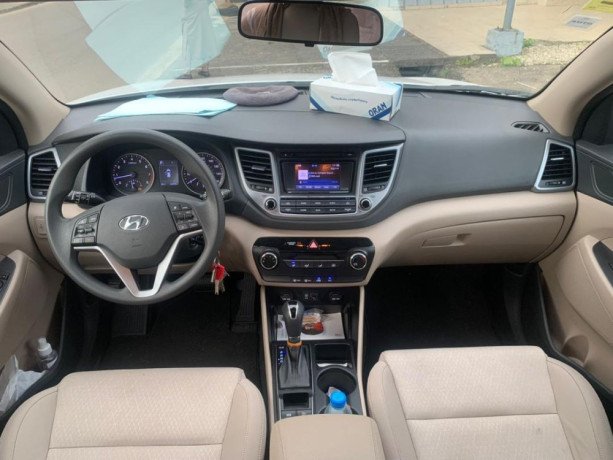 hyundai-tucson-available-for-pickup-douala-cameroon-big-1