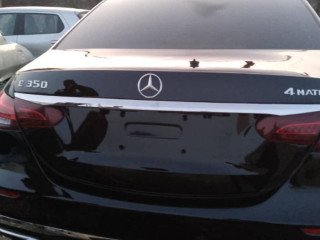 Mercedes E-Class available for pickup Douala Cameroon