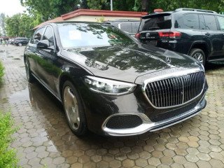 Maybach S580 available for pickup in Douala Cameroon