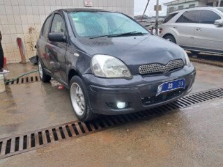 Toyota yaris 2005