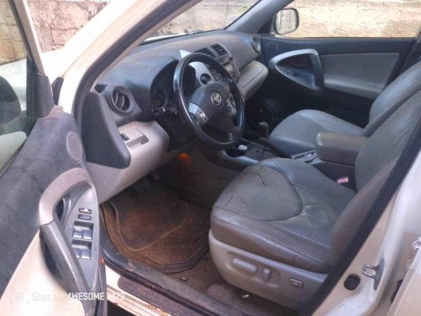 toyota-rav4-2008-automatique-essence-climatise-moteur-v6-4x4-a-vendre-yaounde-big-3