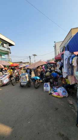 espace-commercial-a-vendre-au-marche-de-deido-big-1