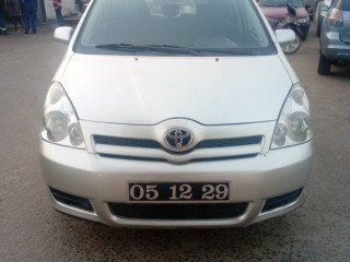 TOYOTA COROLLA VERSO