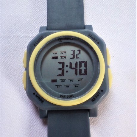 montre-pour-enfants-et-adolescents-big-3