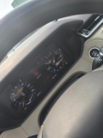 land-rover-range-rover-velar-big-2