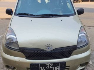 TOYOTA YARIS VERSO