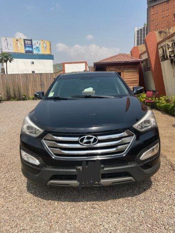 hyundai-santafe-annee-2013-voulant-direct-deja-immatricule-boit-automatique-climatise-dorigine-ville-yaounde-prix-9000000f-big-0