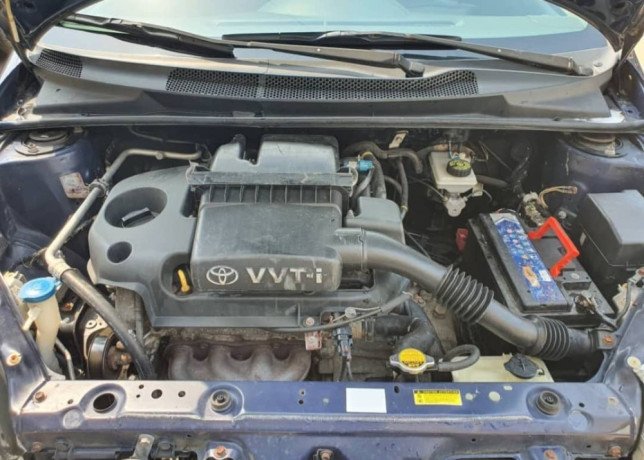 toyota-yaris-vvt-i-big-1