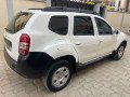 renault-duster-small-3