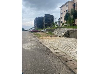 1500m2 en vente si à yassa zone maeture