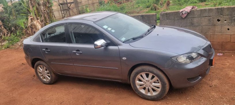 mazda-3-berline-model-2008-big-0