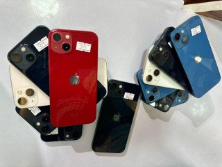 IPhone 13 128 g Canada 100%batterie neuf