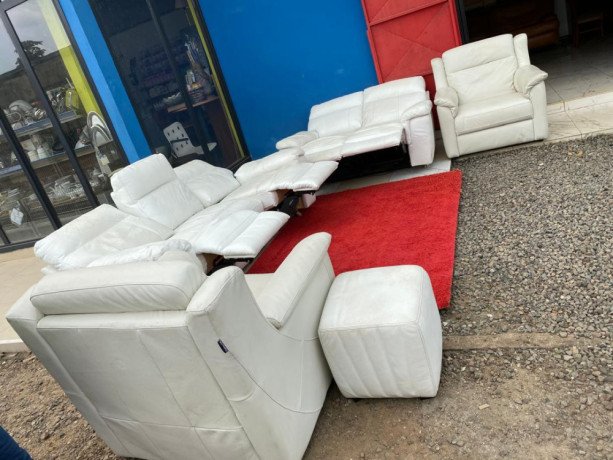 salon-en-cuir-se05-big-1