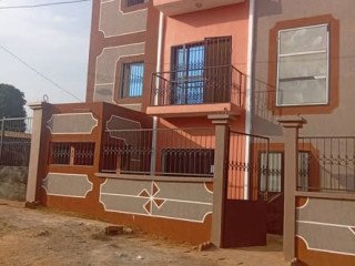 Bel appart à Nkoabang carrefour