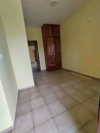 appartement-avec-wifi-eau-chaude-a-nkoabang-big-4