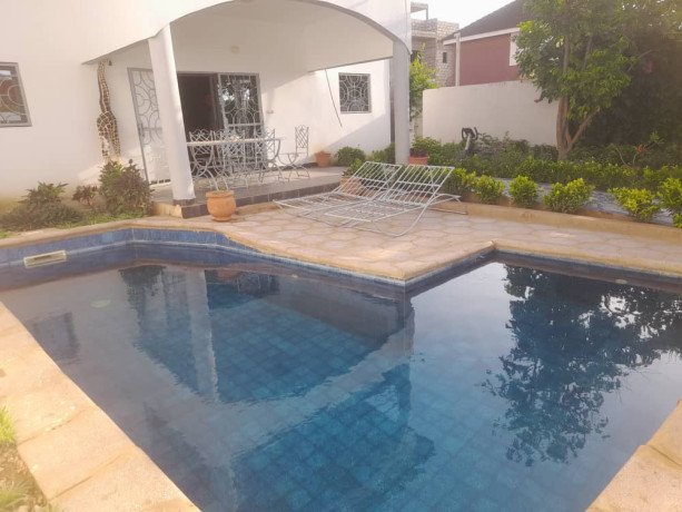 belle-villa-a-vendre-a-ngaparou-big-1