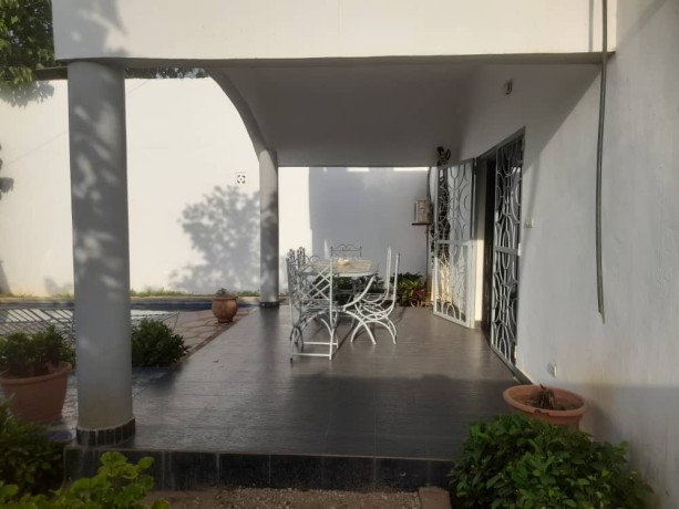 belle-villa-a-vendre-a-ngaparou-big-3