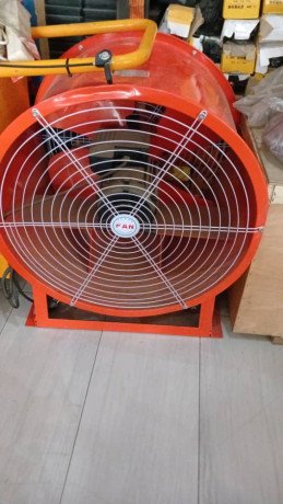 des-extracteurs-dair-de-250-a-600mm-big-2