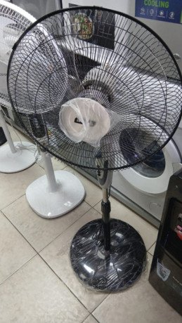 vente-de-ventilateurs-muraux-plafonniers-sur-pieds-et-industriels-big-0