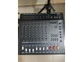 des-tables-de-mixage-de-6-pistes-a-12-piste-de-marque-yamaha-tres-puissante-a-vendre-small-0