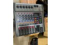 des-tables-de-mixage-de-6-pistes-a-12-piste-de-marque-yamaha-tres-puissante-a-vendre-small-2