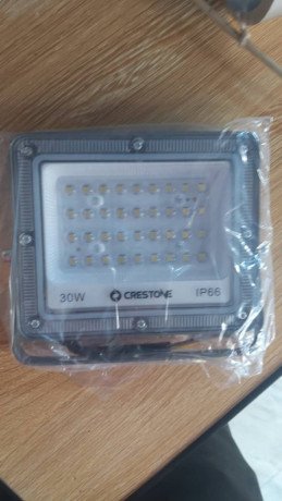 projecteur-led-electrique-ip66-au-senegal-big-1