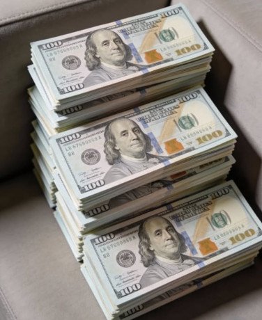 investor-seeking-for-investment-opportunities-to-finance-as-partner-big-1